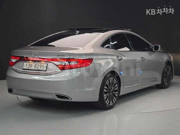 Hyundai Grandeur 2011 — 4