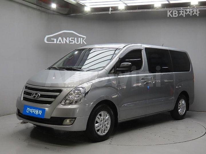 Hyundai Starex 2017 — 2