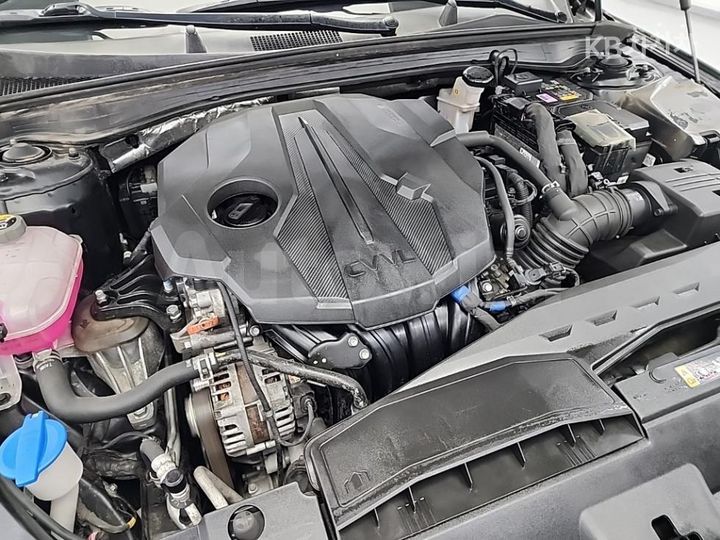 Kia K5 2023 — 5