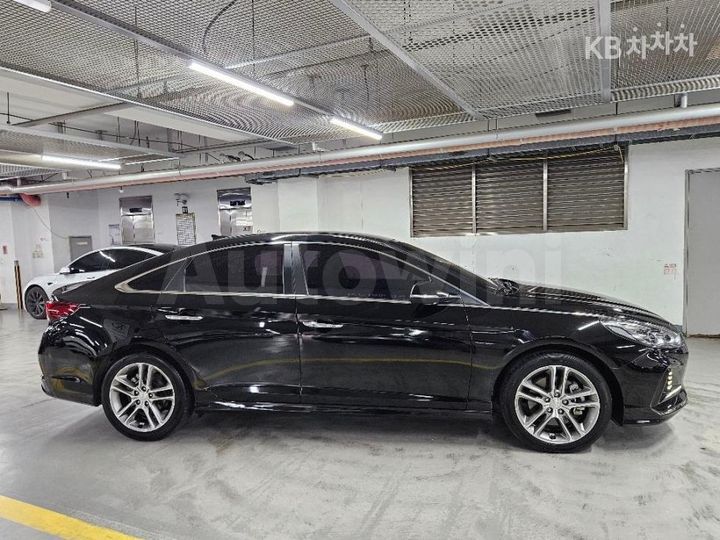 Hyundai Sonata 2018 — 2