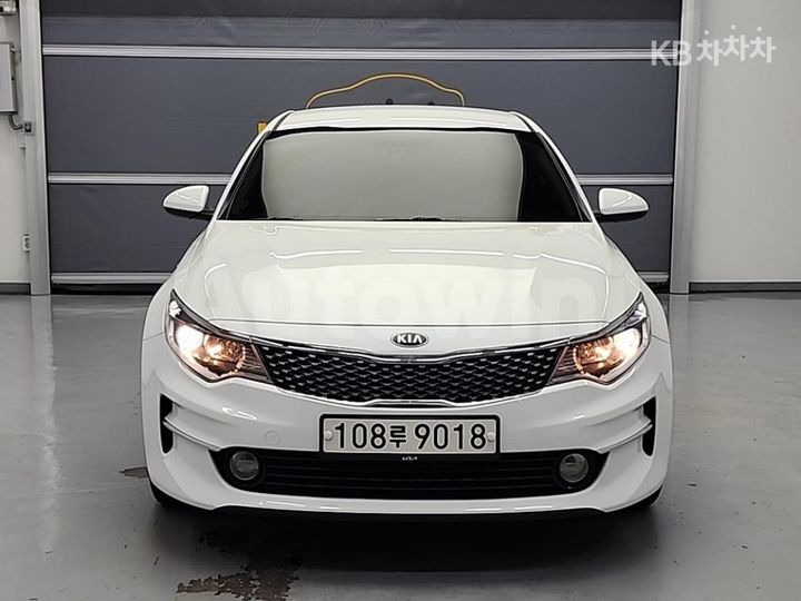 Kia K5 2016 — 2