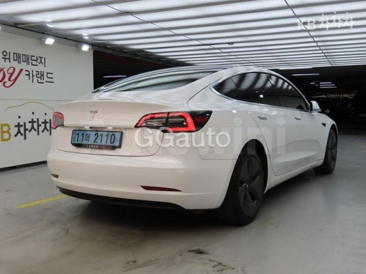 Tesla Model 3 2020 — 4