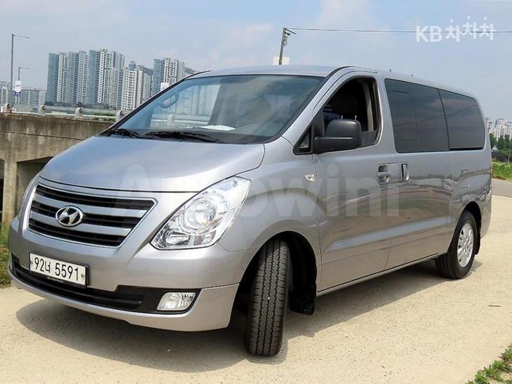 Hyundai Starex 2018 — 2