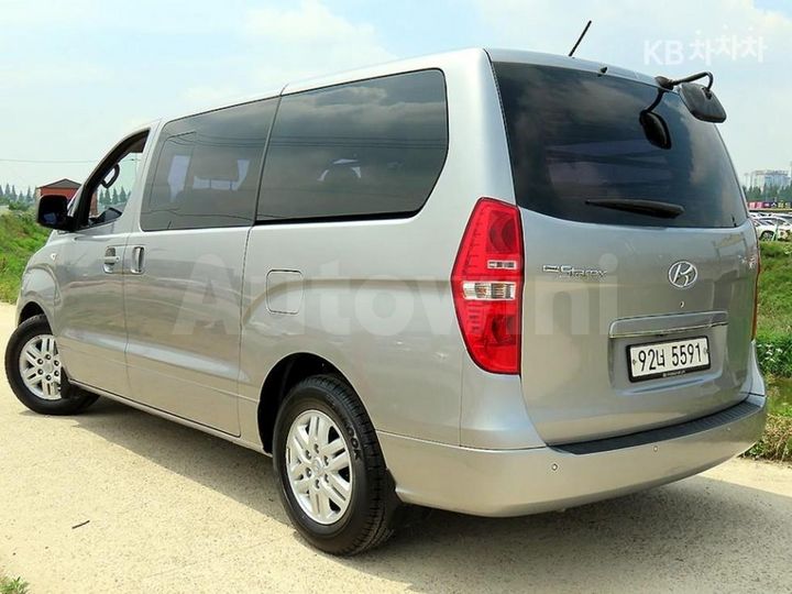 Hyundai Starex 2018 — 3