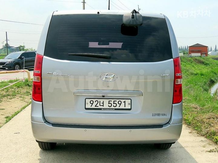 Hyundai Starex 2018 — 4