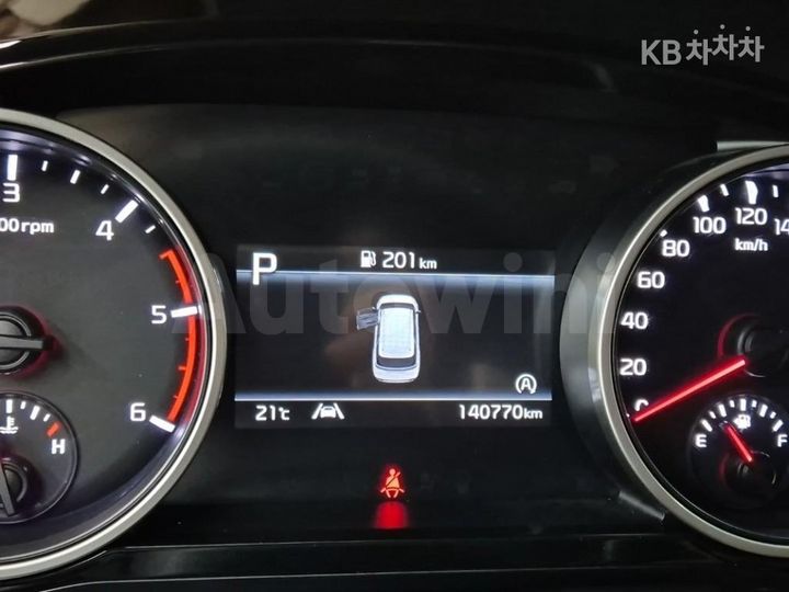 Kia Carnival 2023 — 5