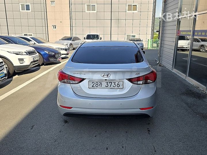 Hyundai Avante 2016 — 5