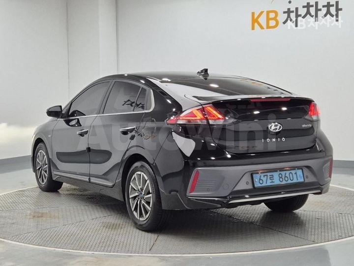 Hyundai Ioniq 2020 — 3