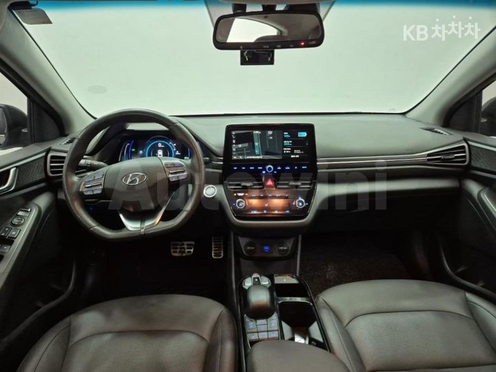Hyundai Ioniq 2020 — 5