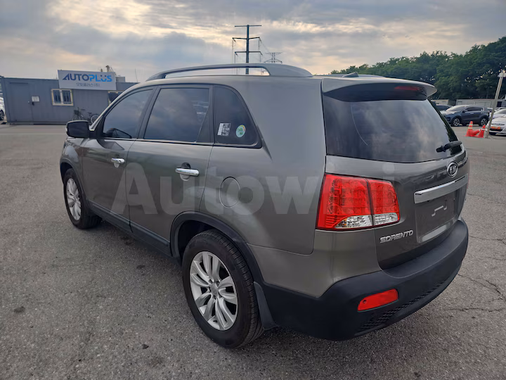Kia Sorento 2010 — 3