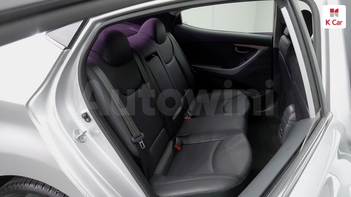 Hyundai Avante 2015 — 5