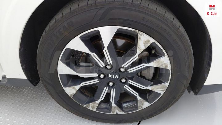 Kia Carnival 2021 KNANB81BBMS116222 — 5
