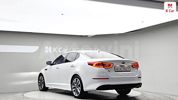 Kia K5 2015 KNAGN419BFA602445 — 2