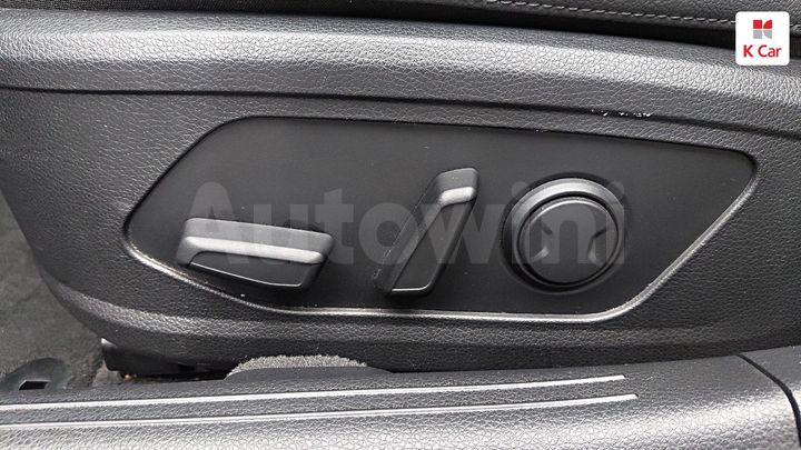 Kia K5 2020 KNAG541ABLA036358 — 5