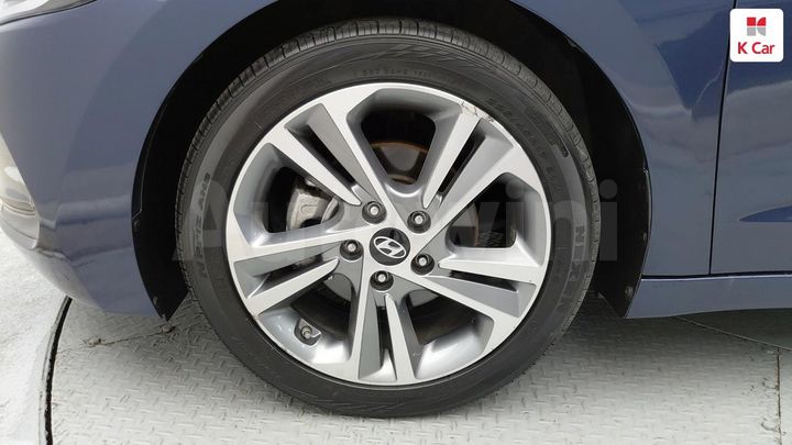 Hyundai Avante 2018 KMHD641DBJU707865 — 5