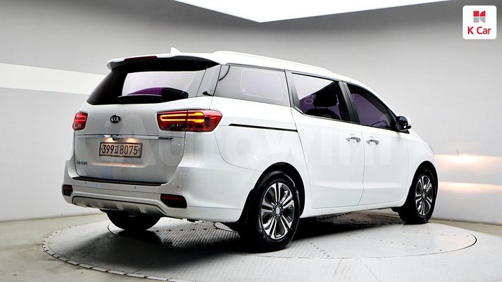 Kia Carnival 2019 — 4