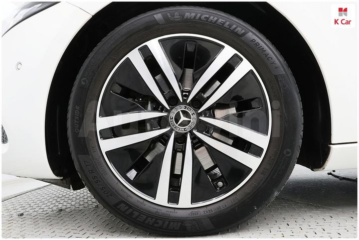 Mercedes Benz A Class 2023 — 5