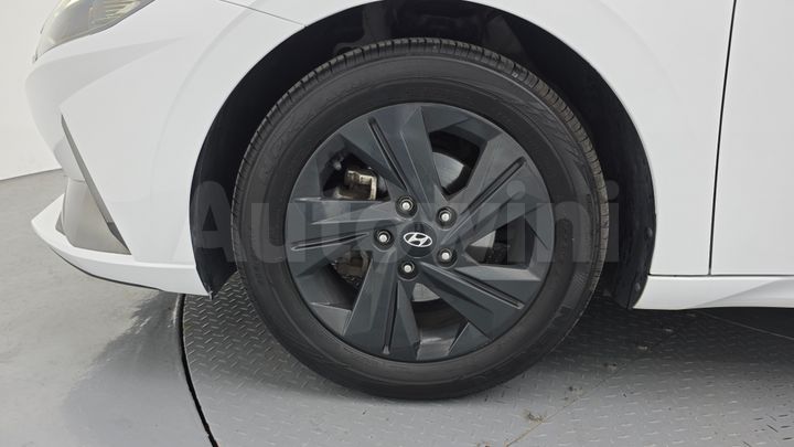 Hyundai Avante 2023 — 5