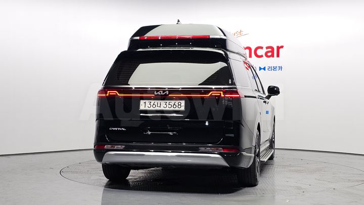 Kia Carnival 2023 — 4