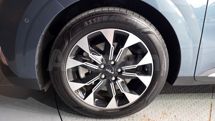 Kia Carnival 2023 — 5
