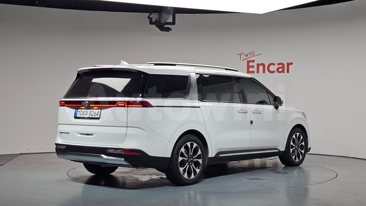 Kia Carnival 2021 — 2