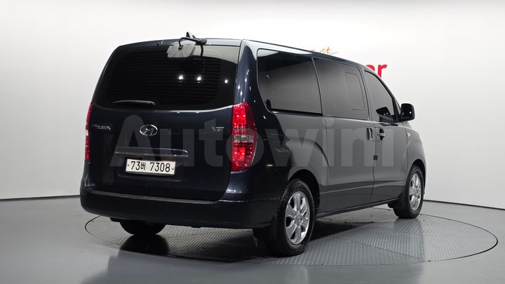 Hyundai Starex 2019 — 2