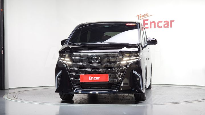 Toyota Alphard 2025 — 3