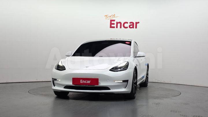 Tesla Model 3 2020 — 3