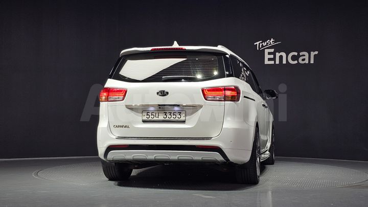 Kia Carnival 2015 — 4