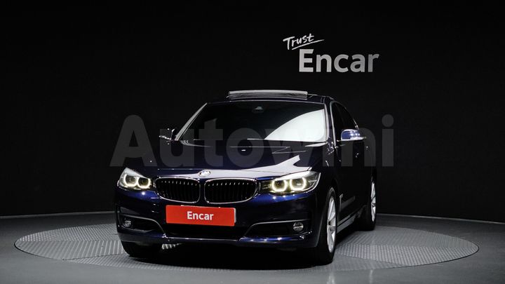 BMW 3 Series 2020 — 3