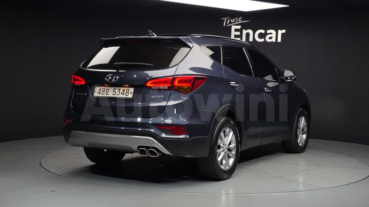 Hyundai SantaFe 2017 — 2