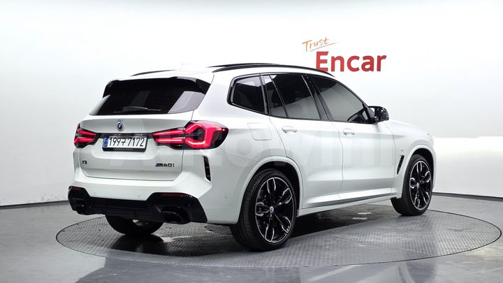 BMW X3 2023 — 2