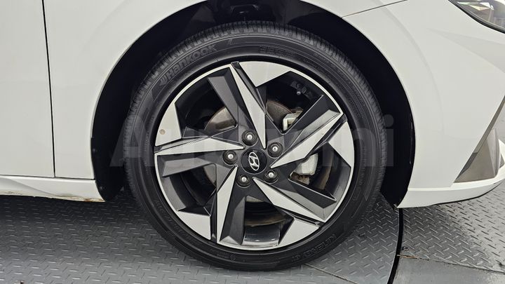 Hyundai Avante 2022 — 5
