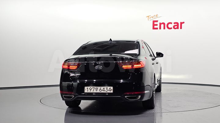 Kia K7 2017 — 3