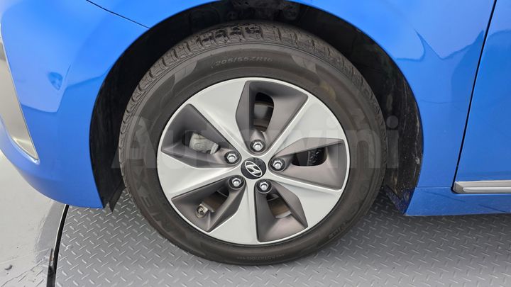 Hyundai Ioniq 2017 — 5