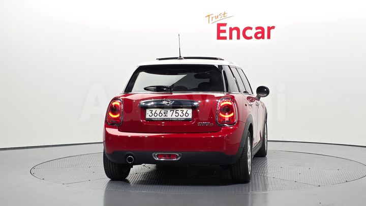 Mini Cooper 2017 — 4
