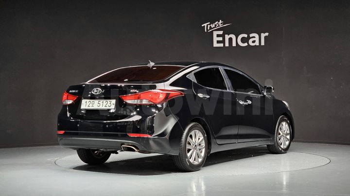 Hyundai Avante 2016 — 2