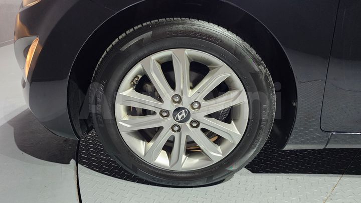 Hyundai Avante 2016 — 5