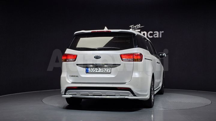 Kia Carnival 2017 — 4