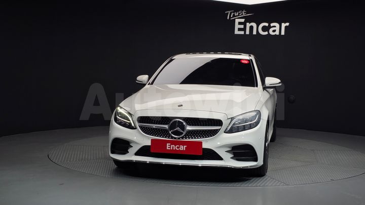 Mercedes Benz C Class 2019 — 3