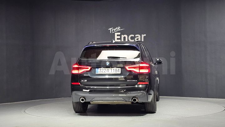 BMW X3 2021 — 4