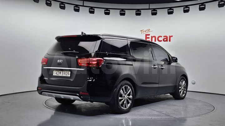 Kia Carnival 2019 — 2