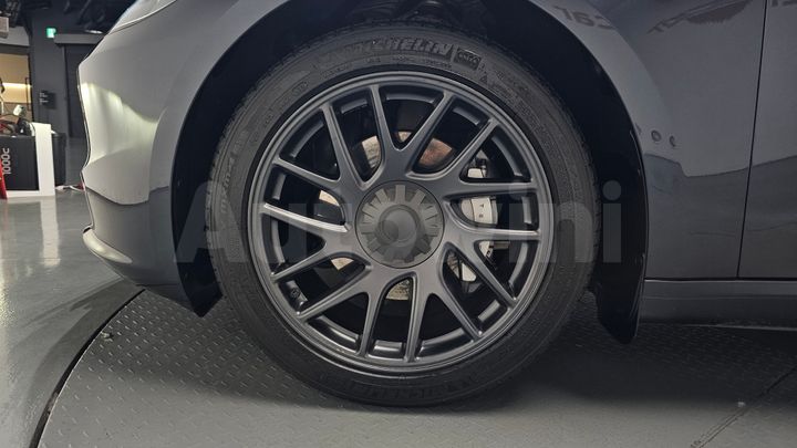 Tesla Model 3 2024 — 4