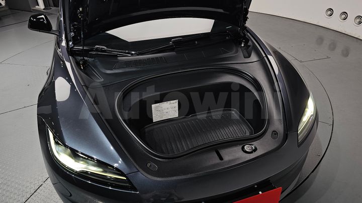 Tesla Model 3 2024 — 5