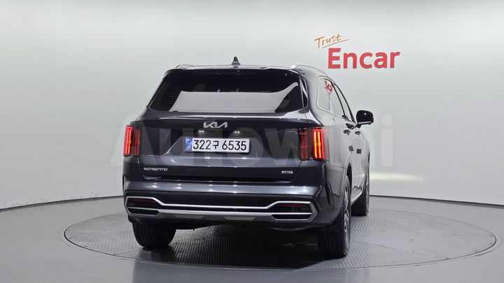 Kia Sorento 2023 — 4