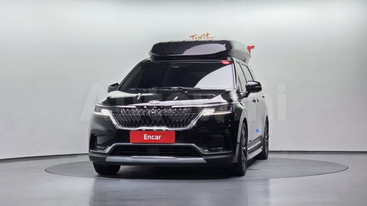 Kia Carnival 2021 — 3