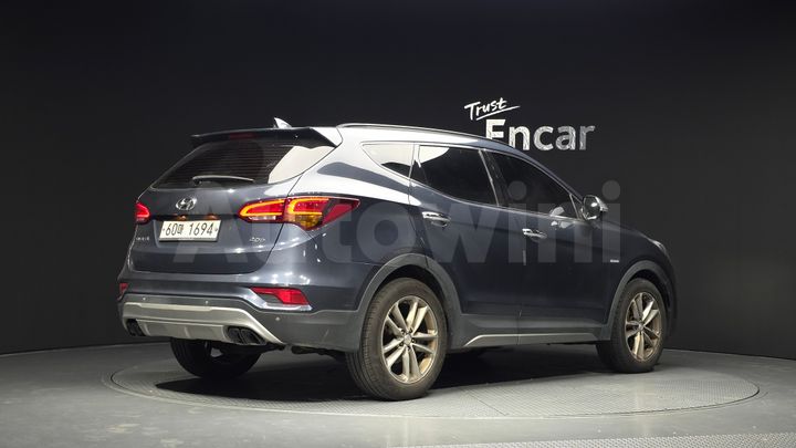 Hyundai SantaFe 2018 — 2