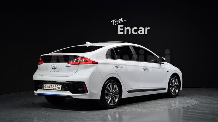 Hyundai Ioniq 2016 — 2