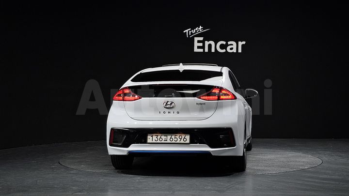 Hyundai Ioniq 2016 — 4