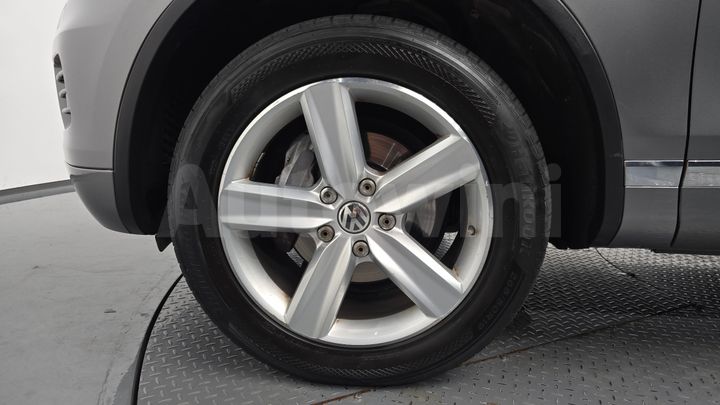 Volkswagen Touareg 2014 — 5